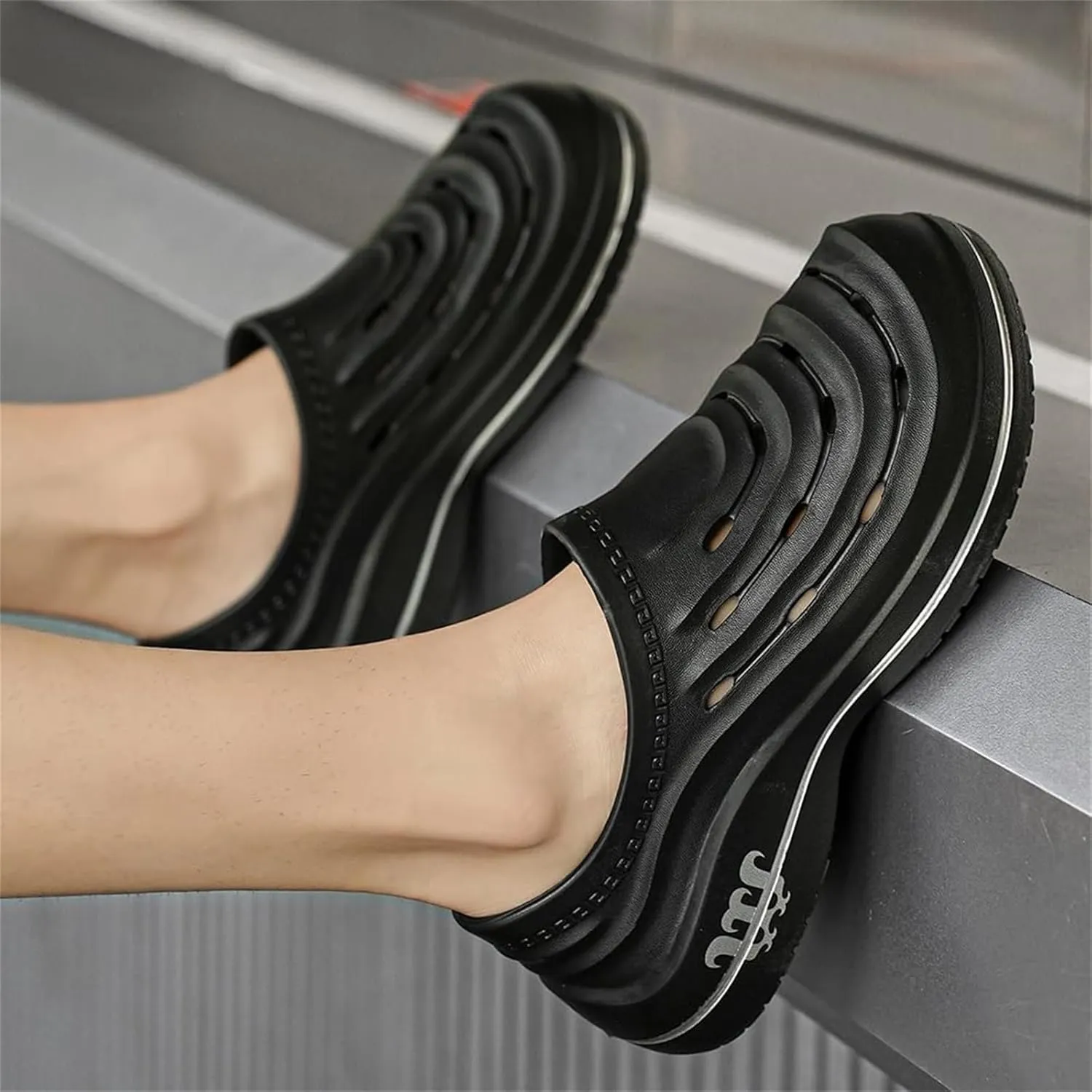 Armadillo Clogs Nurse Garden Shoes for Women Men Non Slip Resistant Work Shoes, Comfortable Nursing Shoe Womens Mules Slip On Oil Resistant Waterproof Chef Gardening Kitchen Food Service Shoe Unisex