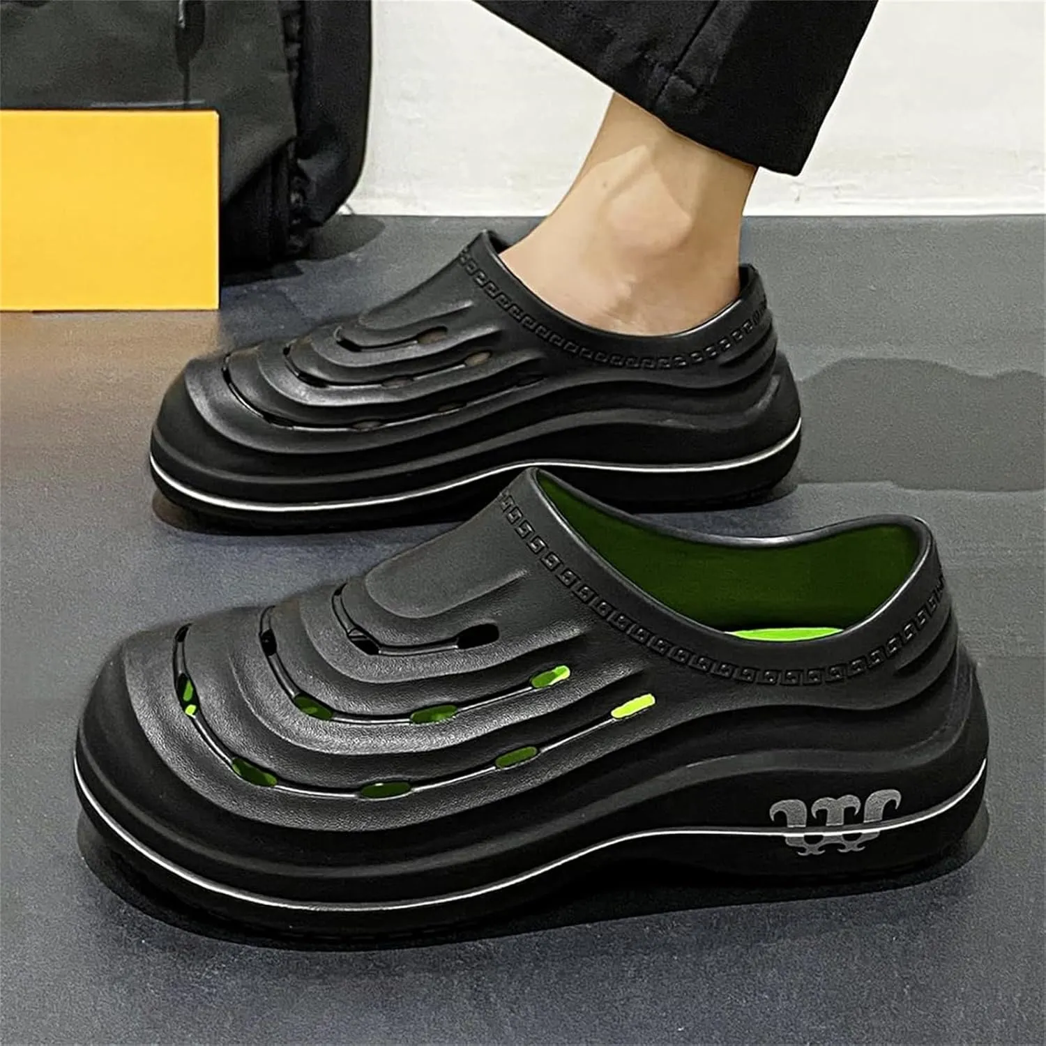Armadillo Clogs Nurse Garden Shoes for Women Men Non Slip Resistant Work Shoes, Comfortable Nursing Shoe Womens Mules Slip On Oil Resistant Waterproof Chef Gardening Kitchen Food Service Shoe Unisex