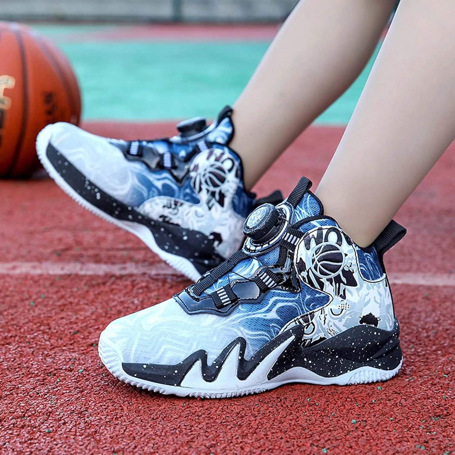 Boys Non Slip Shock Absorbing Basketball Shoes Kids Sneakers Low Top Ultra Light Breathable Casual Walking Shoes Arch Support Running Shoes Black