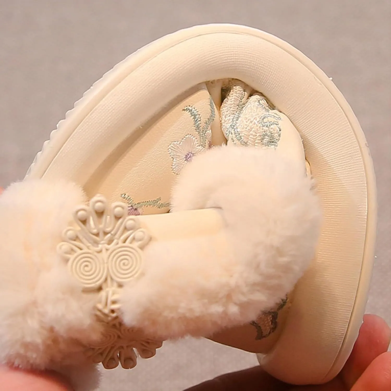 Cute Boots for Girls Size 3‐4 Big Kids Winter Boots Girls Boots Chinese Embroidered Outdoor Warm Anti Slip Snow Boots