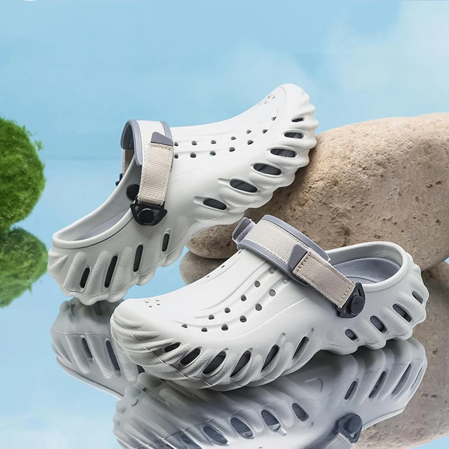 Fashion Men's Clogs Non-slip Comfortable Foam Running Shoes Indoor Outdoor Cloud Slippers Pillow Sandals Women's Fashion Classic Summer Trend Beach Shoes Slippers