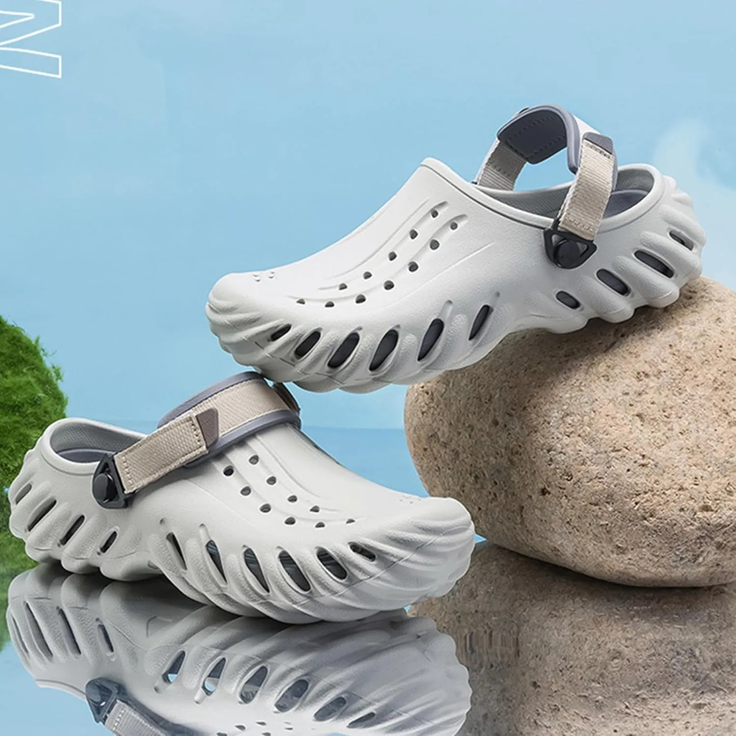 Fashion Men's Clogs Non-slip Comfortable Foam Running Shoes Indoor Outdoor Cloud Slippers Pillow Sandals Women's Fashion Classic Summer Trend Beach Shoes Slippers