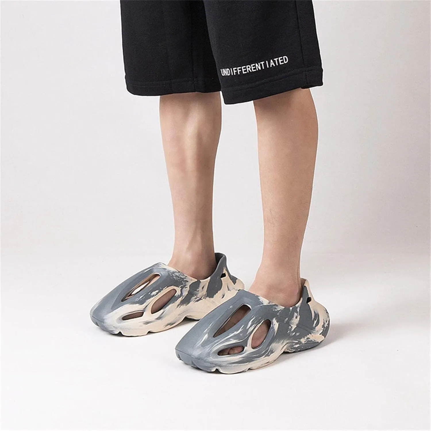 Foam Runners Shoes for Men and Women Unisex Foam Runner Non-Slip Lightweight Breathable Soft Fashion Sandals, 8.5 Women /7.5 Men, Camouflage A