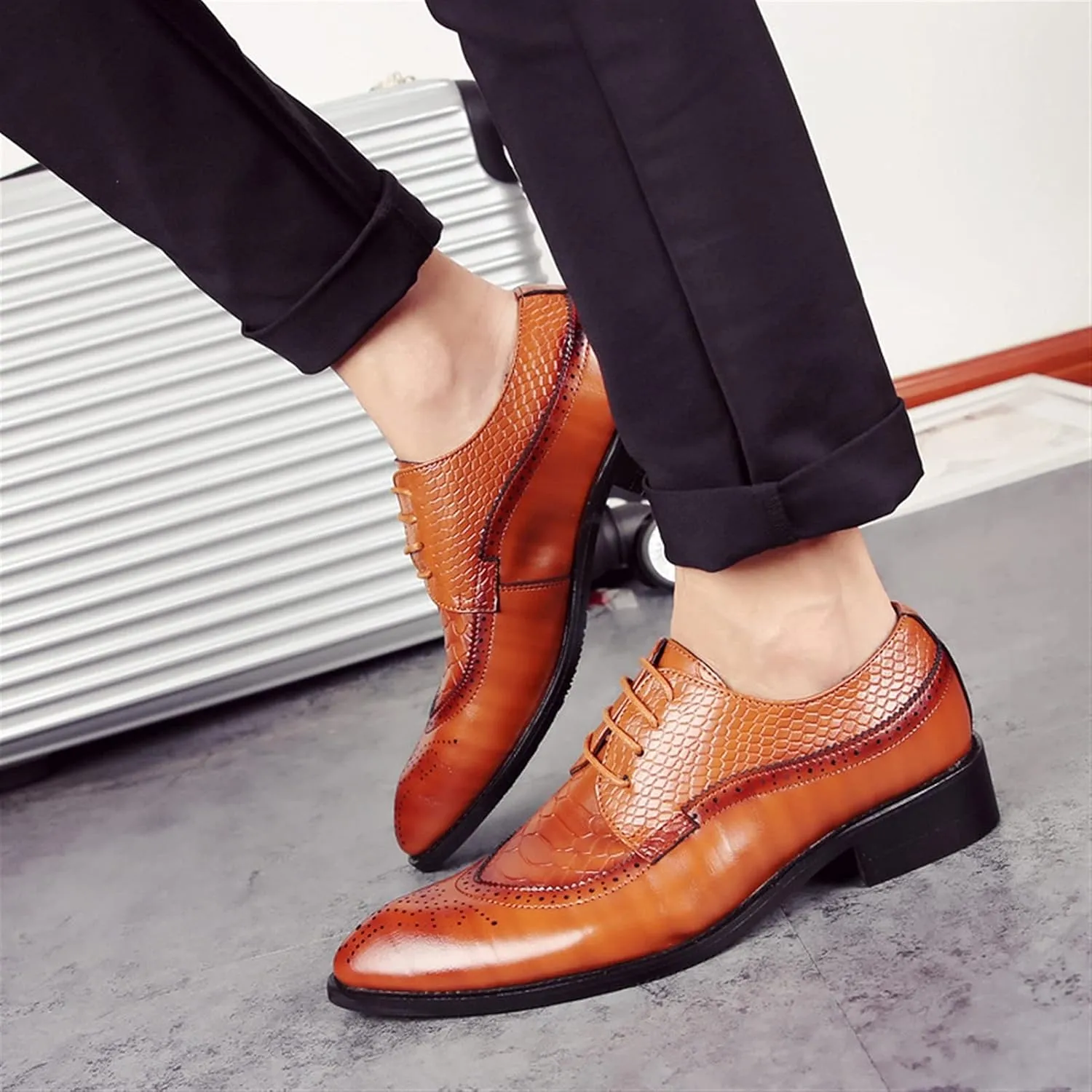 Formal Shoes Dress Oxford for Men Lace Up Brogue Embossed Crocodile Embossed Leather Slip Resistant Low Top Rubber Sole Anti-Slip Prom