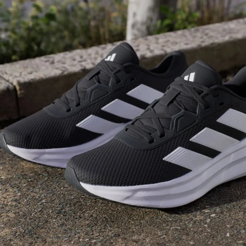 GALAXY 7 RUNNING SHOES