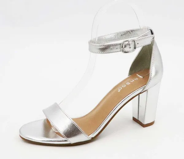 Kia Strappy Sandal