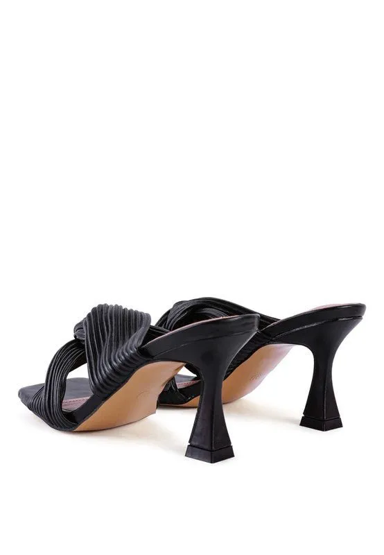 Knot Strap Slide Sandals