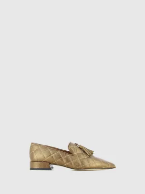 Loafers Pontiagudas em Taupe