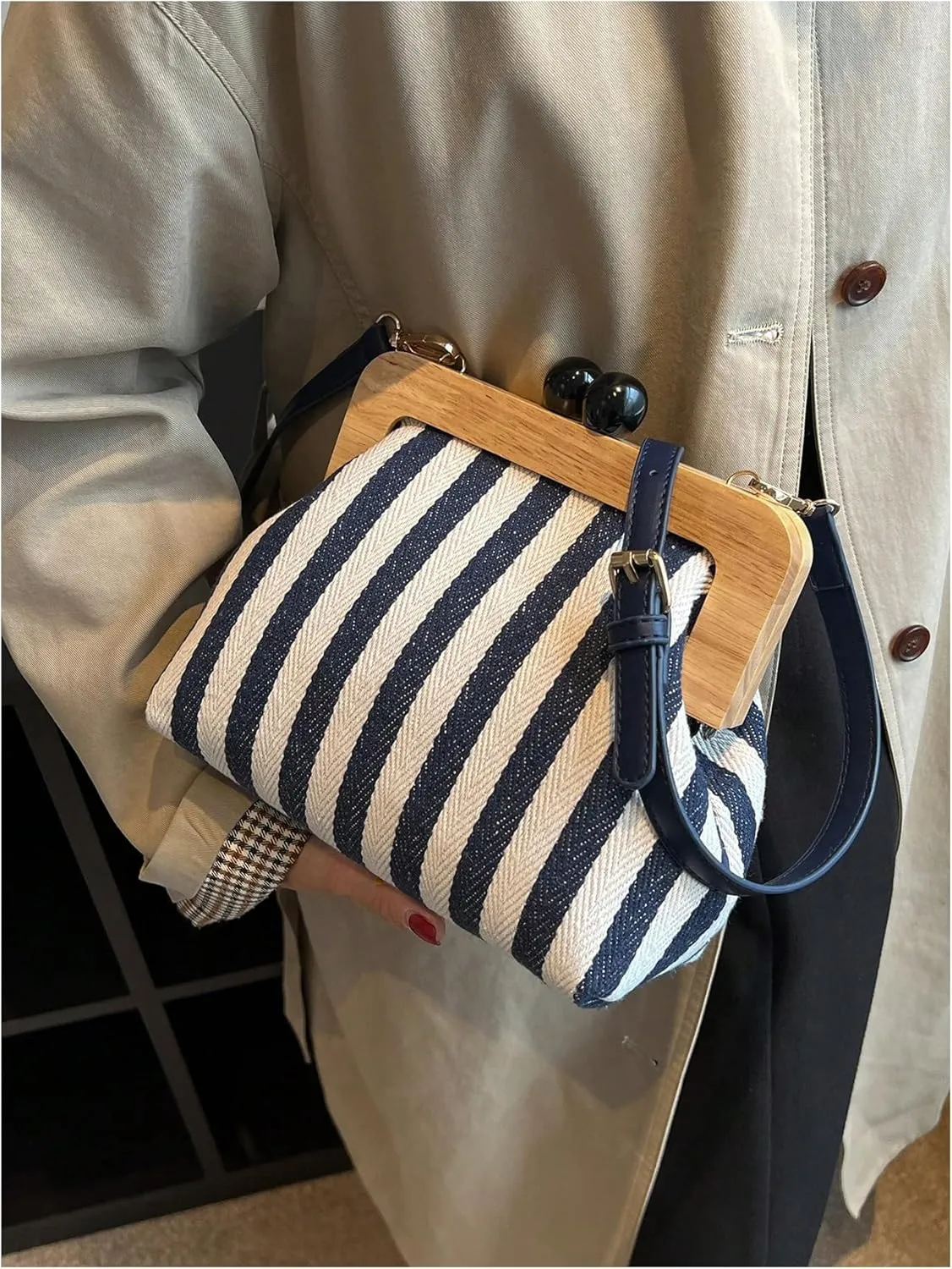 MakeMeChic Women's Striped Color Block Kiss Lock Clutch Handbags Small Purse Crossbody Bag