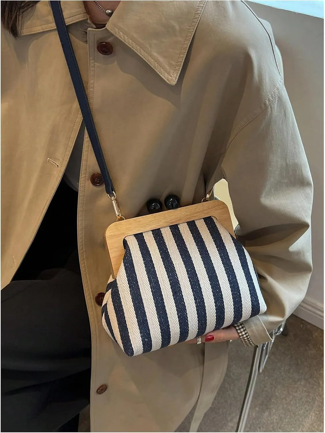 MakeMeChic Women's Striped Color Block Kiss Lock Clutch Handbags Small Purse Crossbody Bag