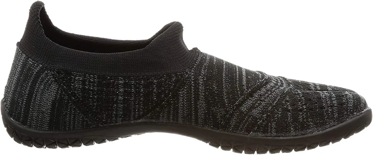 Marugo] hitoe - Unisex Tabi Style, Minimalism Barefoot Core Training Shoes, Seamless Upper with Rubber Outsole.