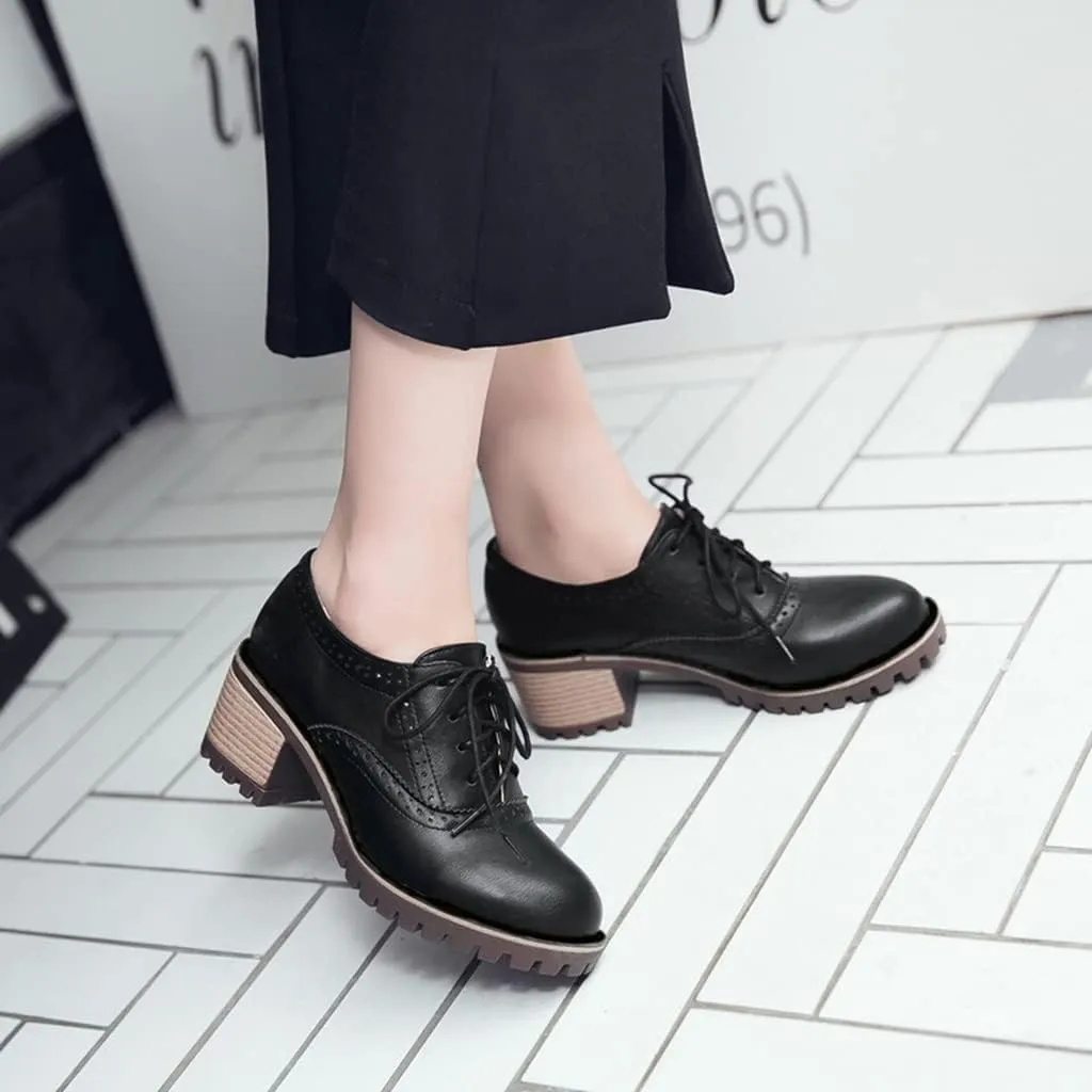 MIOKE Women's Round Toe Lace Up Pump Oxfords Brogues Wingtip Chunky Mid Heel Platform Vintage Dress Shoes