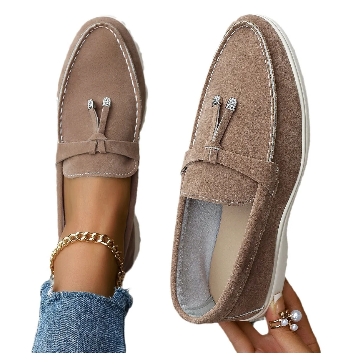 New High-Grade Woman's Slip-On Shoes