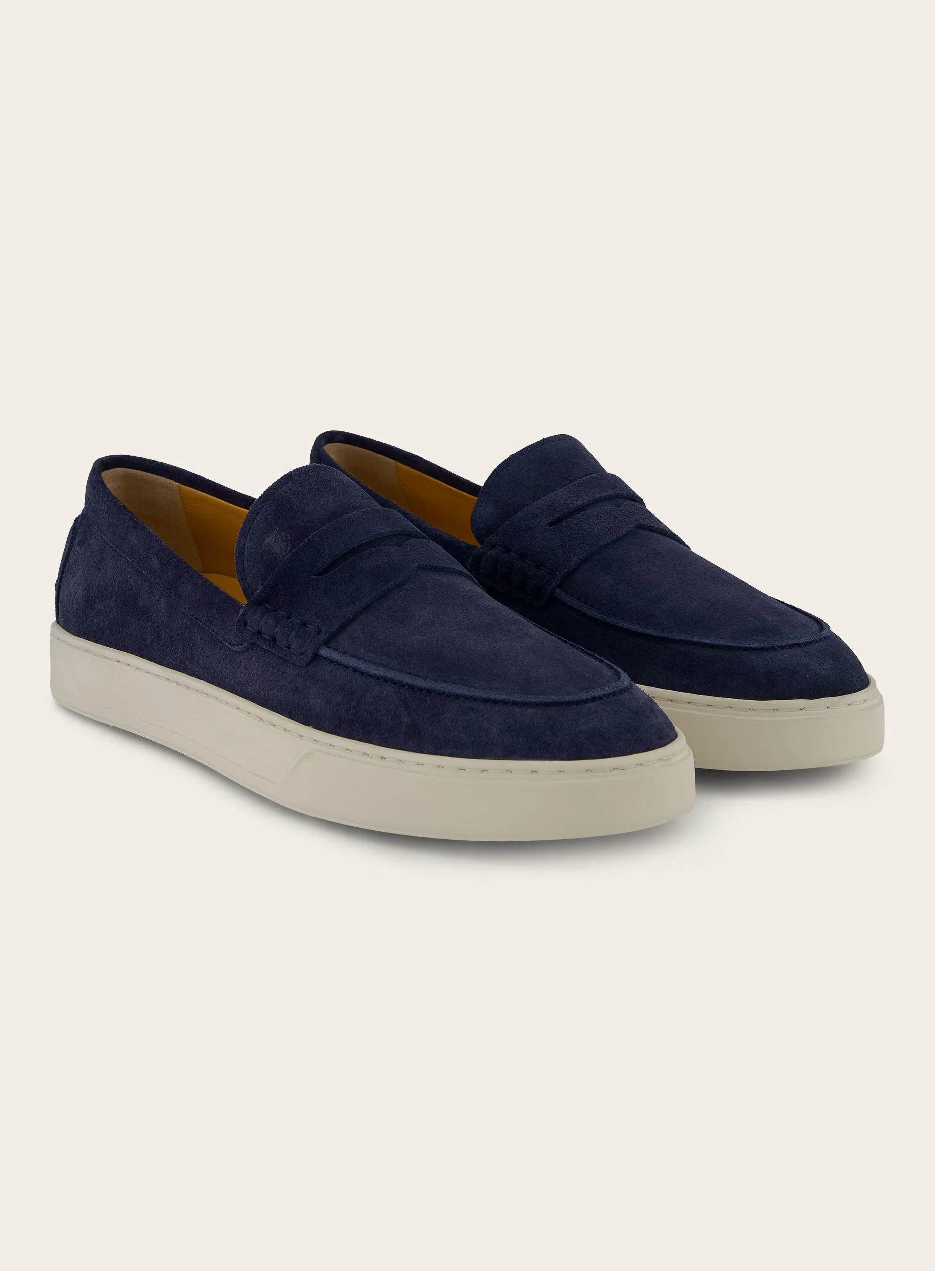 Penny loafers van suède