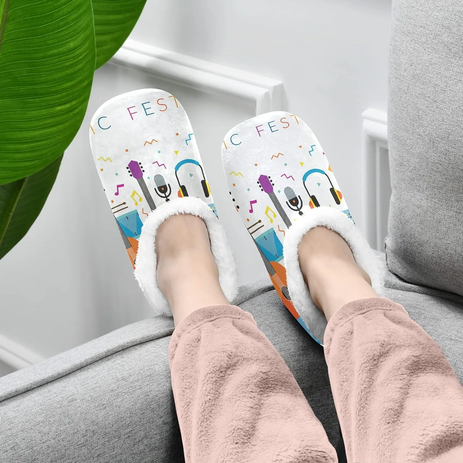 Poeticcity Unisex Fuzzy House Slippers, Warm Fur Lining Shoes, Non-Slip Memory Foam Slippers M-XXL