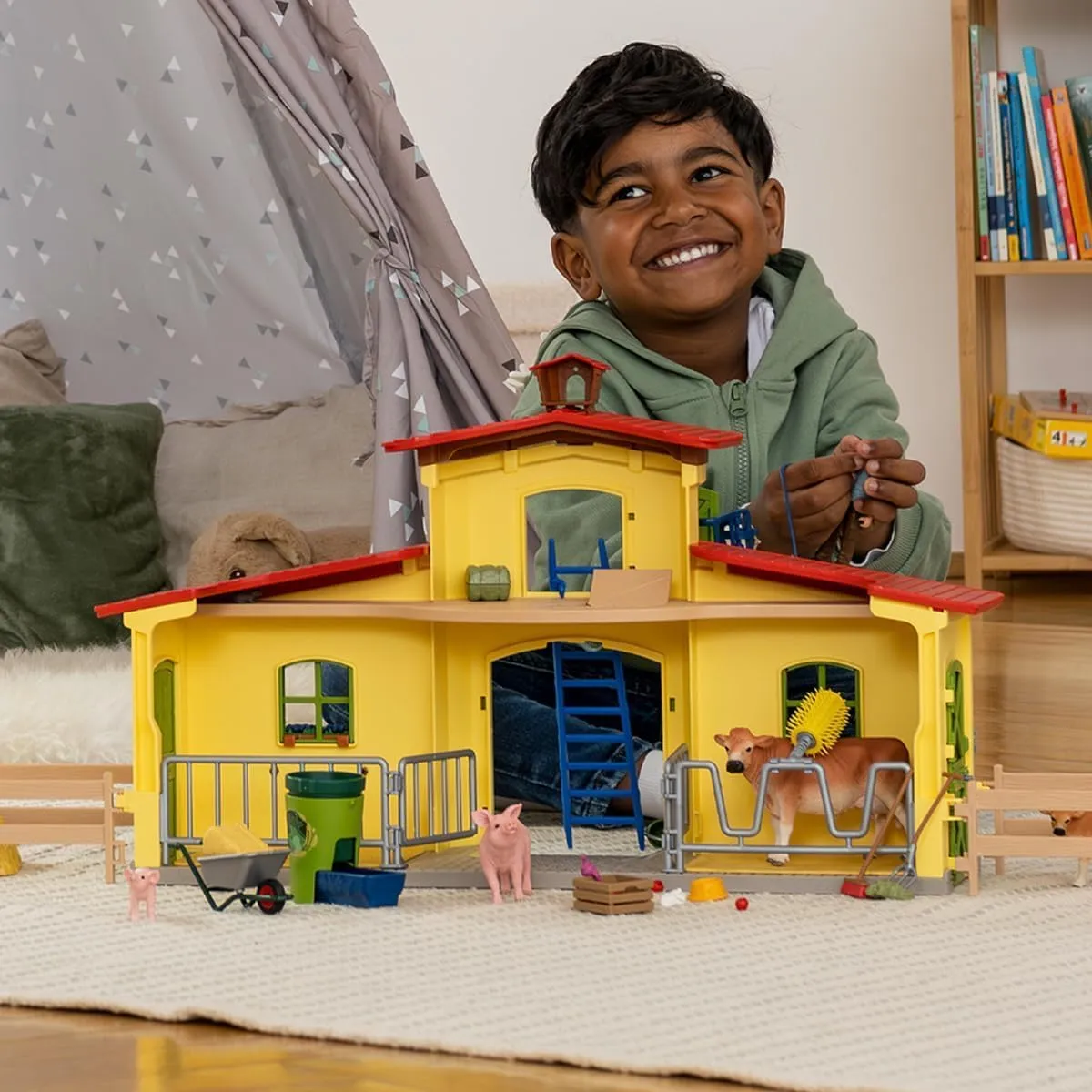 Schleich Farm World Animal Playset - 92pc Kids Farm Playset with Cow, Horse, Pig, Bull, and Accessories for Boys and Girls, Gift for Kids Age 3 , Yellow