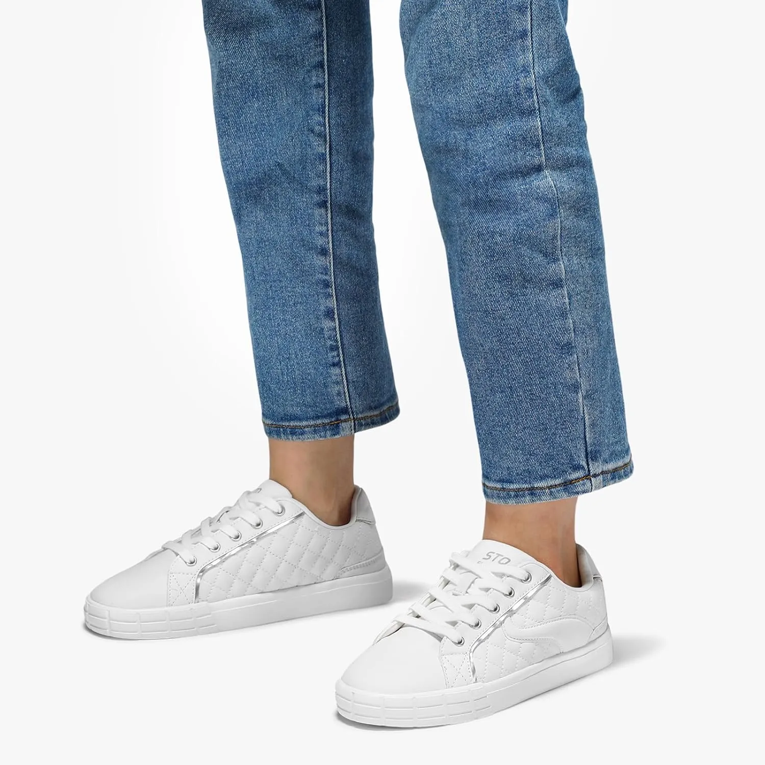STQ Women Lace-up Fashion Sneakers Comfortable Casual Shoes Lightweight Quilted Tennis Sneakers