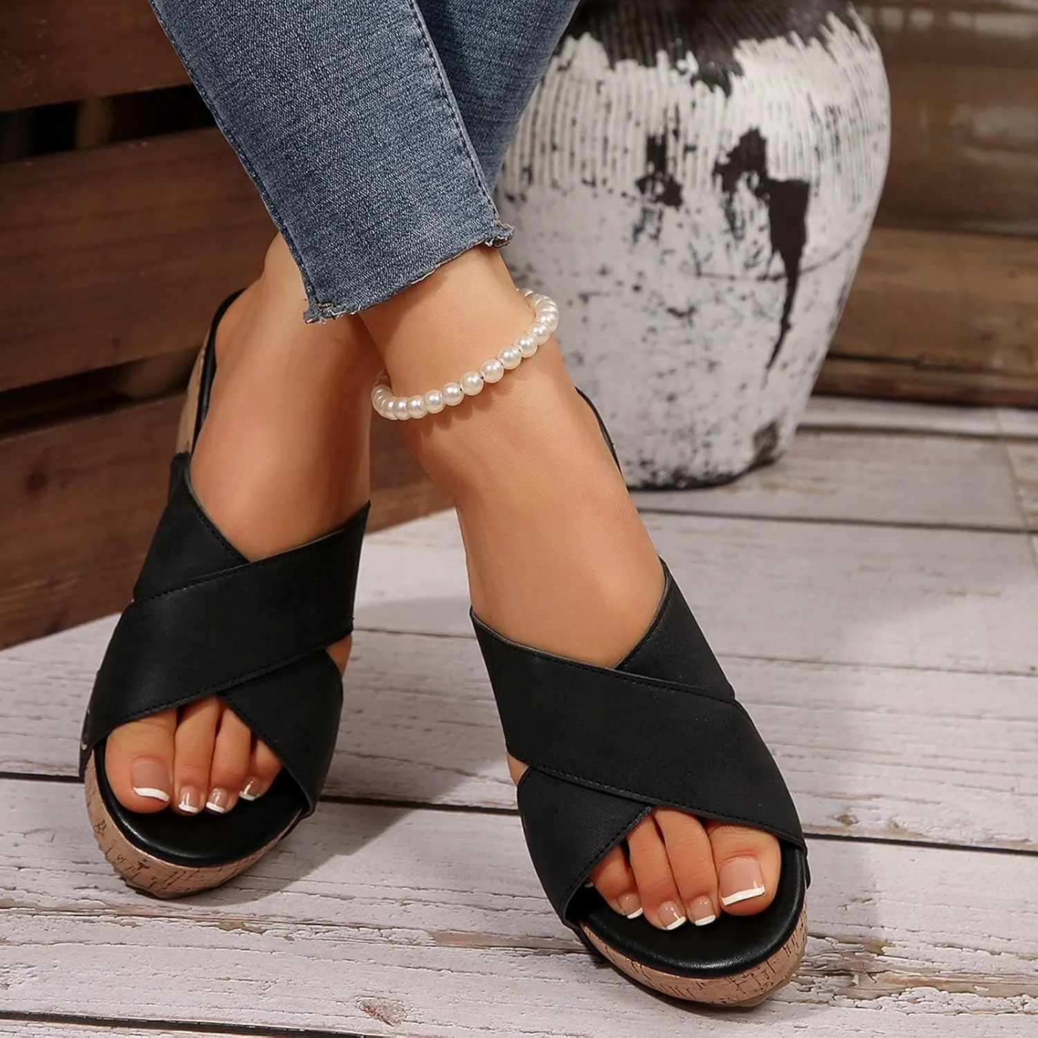 Thick Soled Height Enhancing Strap Slippers Fashionable And Casual Outdoor Beach Ladies' Open Toe Hiking Sandals Bunions