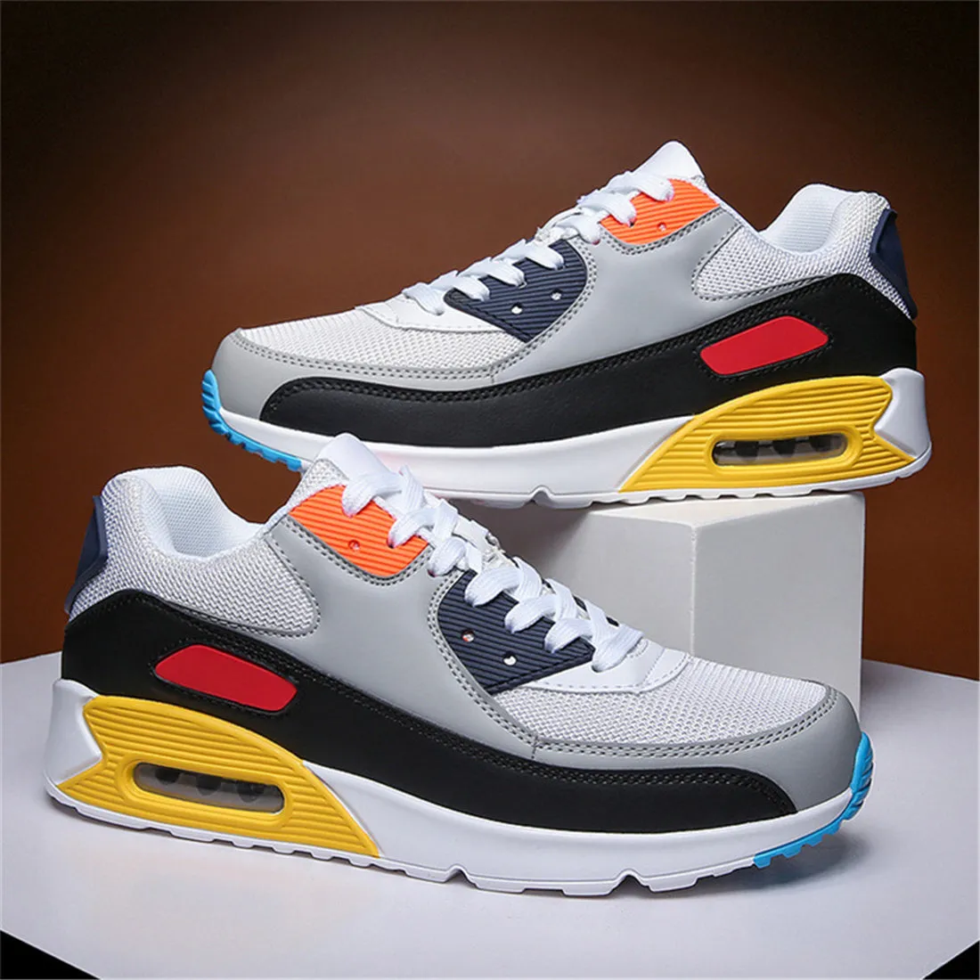 Unisex training shoes