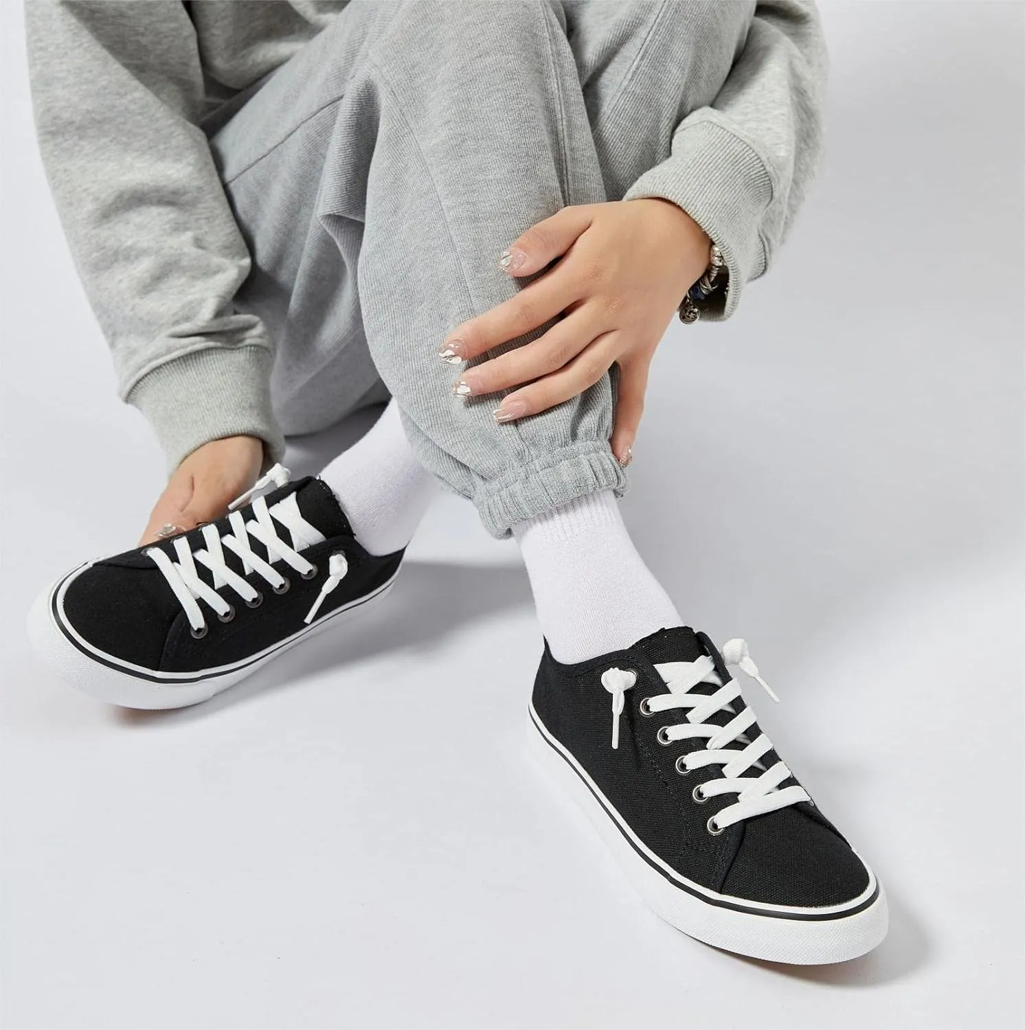 Women Canvas Sneaker Slip On Non Slip Casual Shoes Lace Up Canvas Low Top White Shoes Loafers for Women Fashion Black Sneaker
