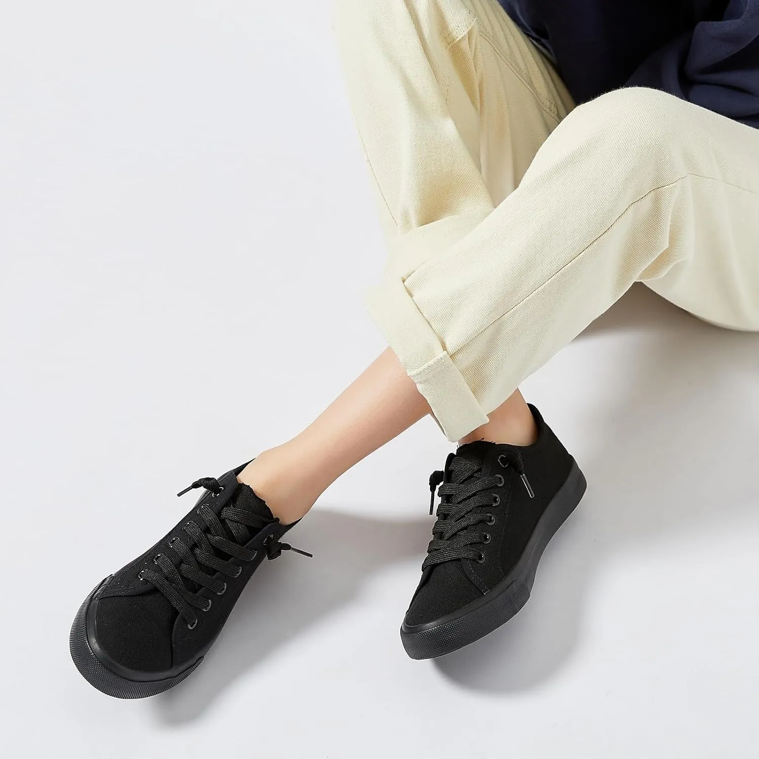 Women Canvas Sneaker Slip On Non Slip Casual Shoes Lace Up Canvas Low Top White Shoes Loafers for Women Fashion Black Sneaker