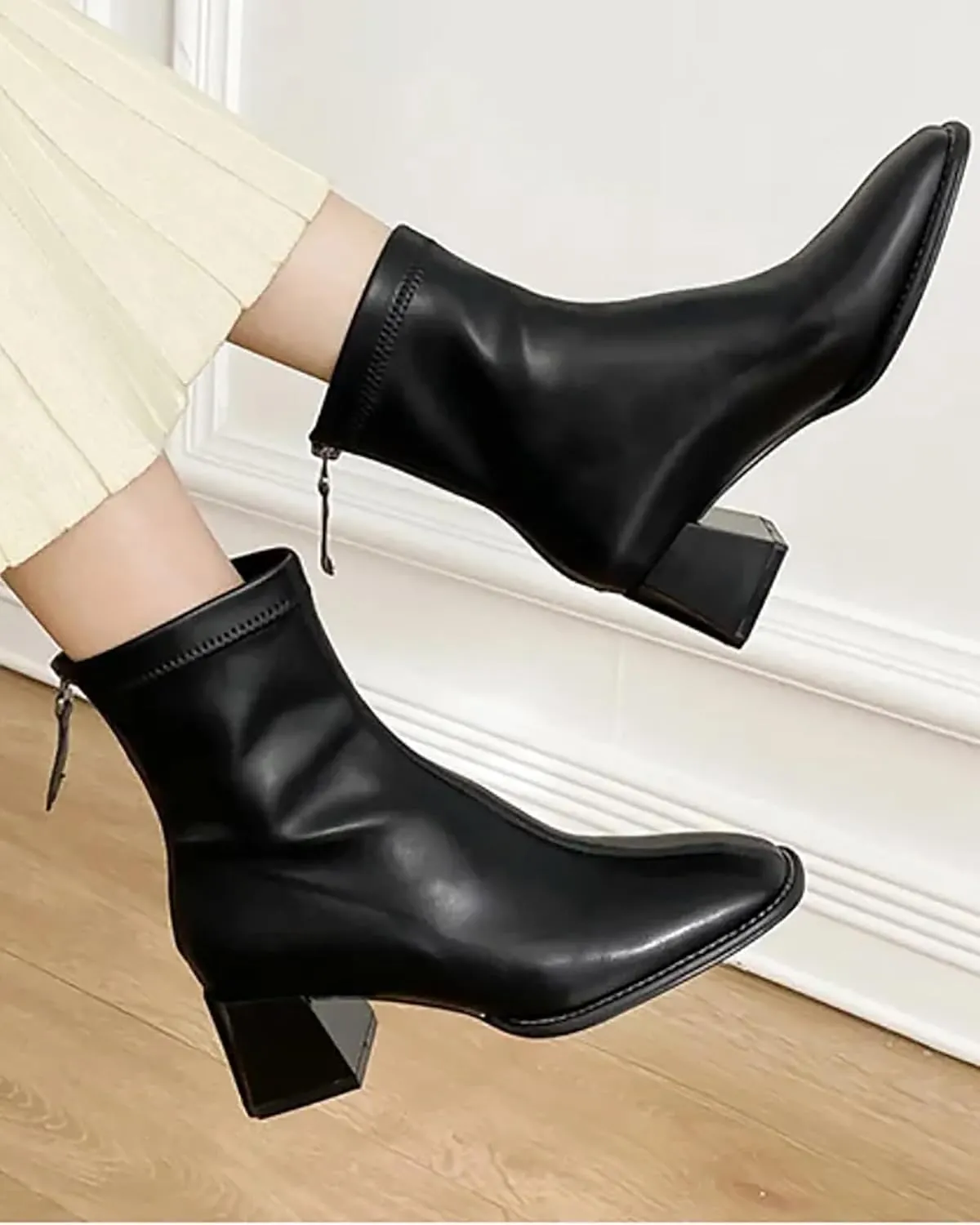 Women's Chelsea Chunky Heeled Ankle Boots Fleece Lining PU Upper Solid Color Comfort Booties
