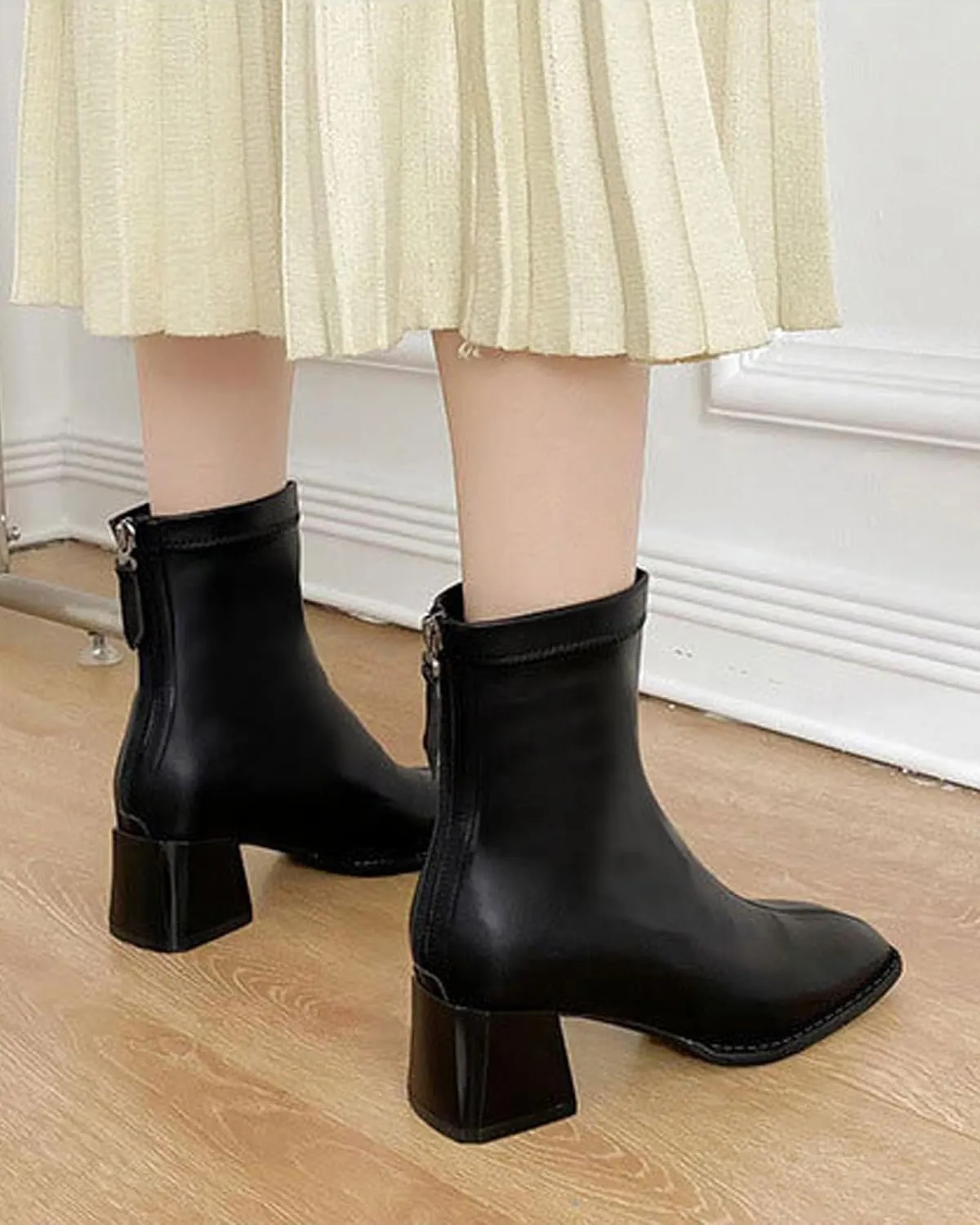 Women's Chelsea Chunky Heeled Ankle Boots Fleece Lining PU Upper Solid Color Comfort Booties