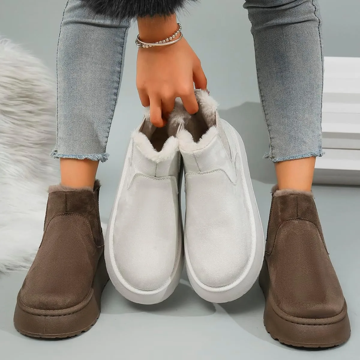 Women's Classic Platform Mini Boots Lightweight Suede Snow Boots Fur Interior Non-slip Outdoor Winter Boots Anti-Slip Snow Boots