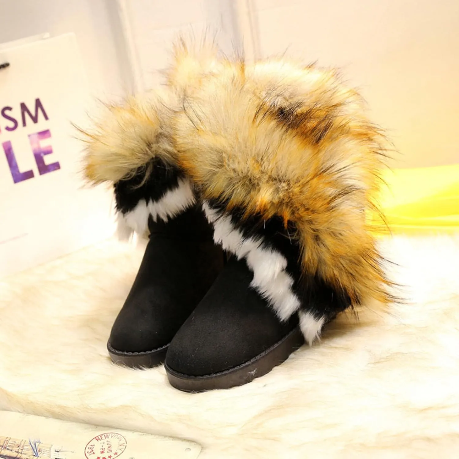 Women's Faux Fur Winter Snow Boot Suede Furry Fluffy Short Ankle Boots Warm Comfortable Outdoor Flat Mid-Calf Boots