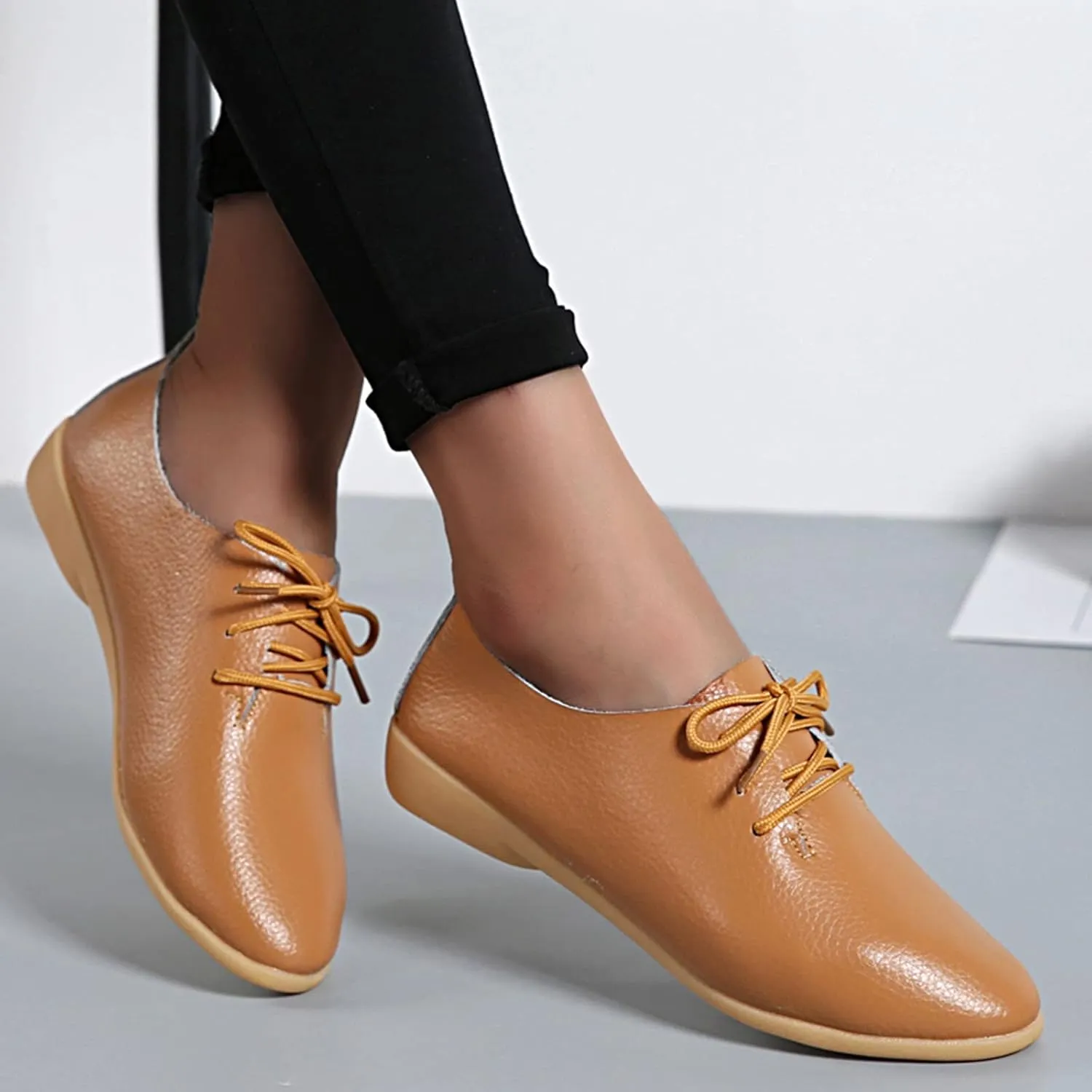 Women's Leather Lace Up Oxfords Sneakers Comfortable Slip-On Business Shoes Dressy Low Heel Walking Shoes Lightweight Breathable Sneakers