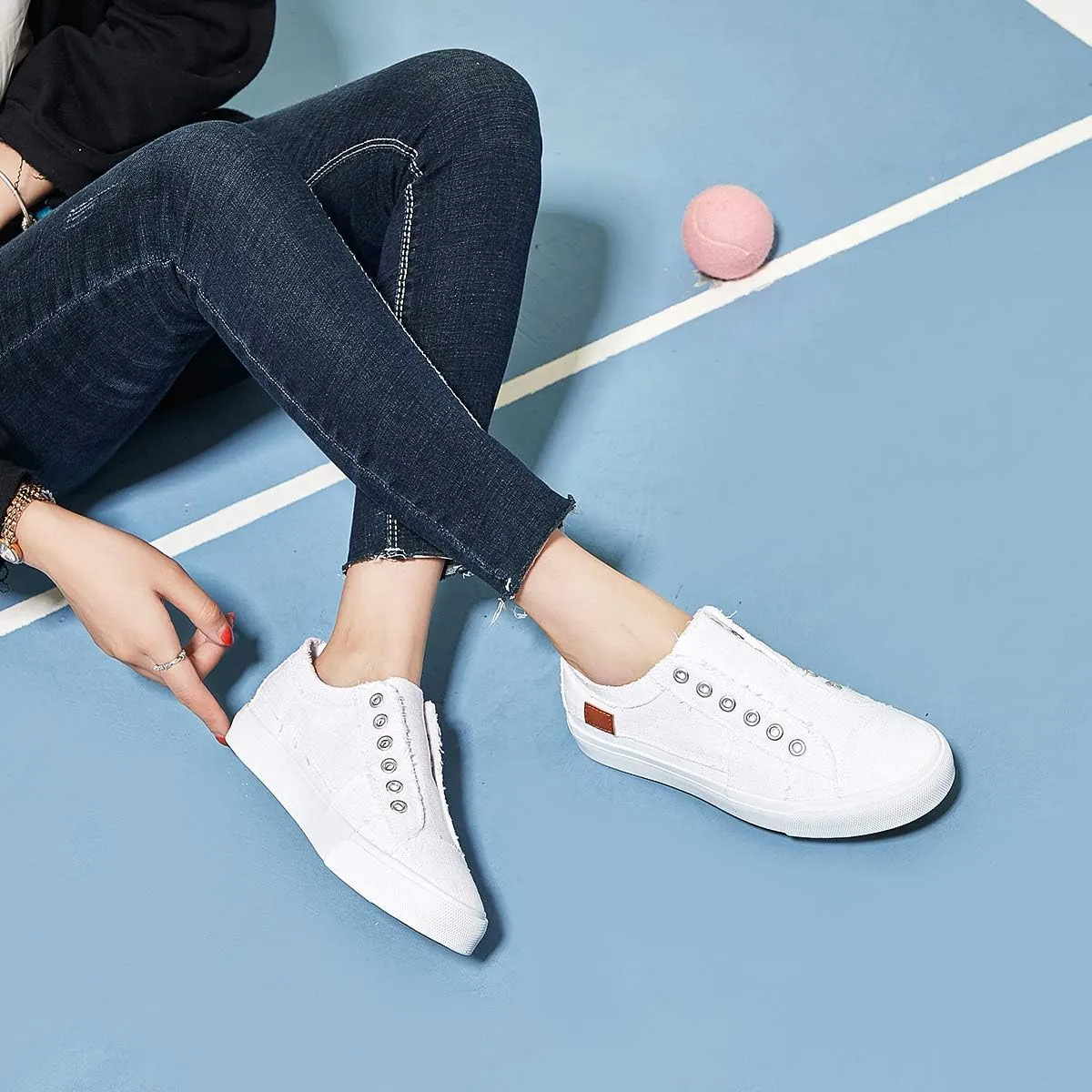 Women's Slip on Shoes Non Slip Fashion Canvas Sneakers Low Top Casual Shoes
