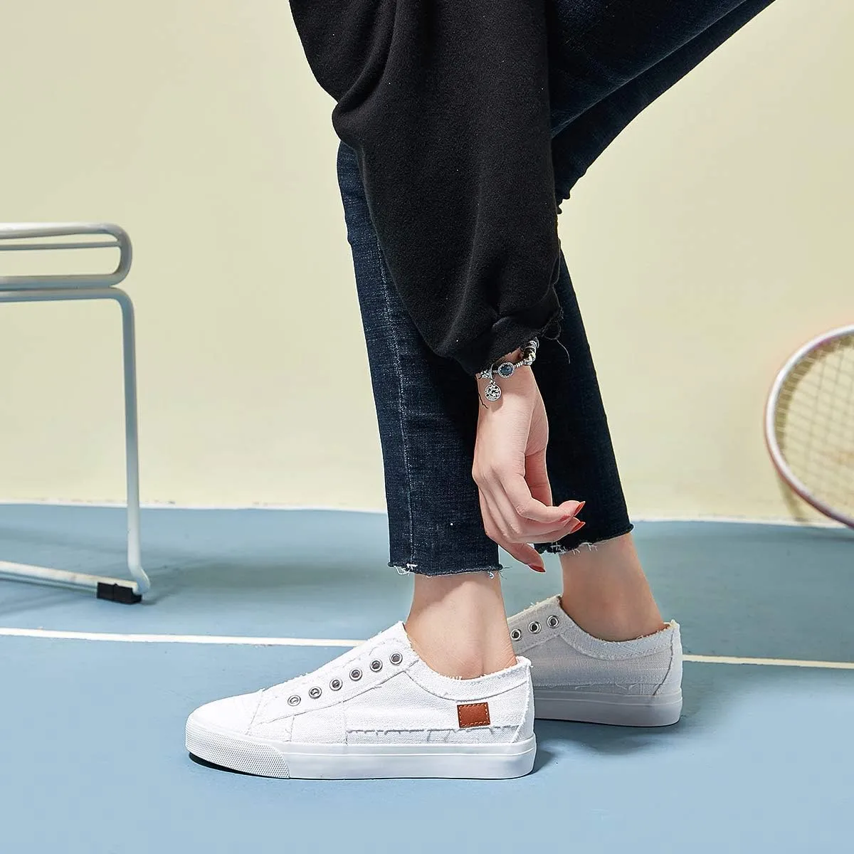 Women's Slip on Shoes Non Slip Fashion Canvas Sneakers Low Top Casual Shoes