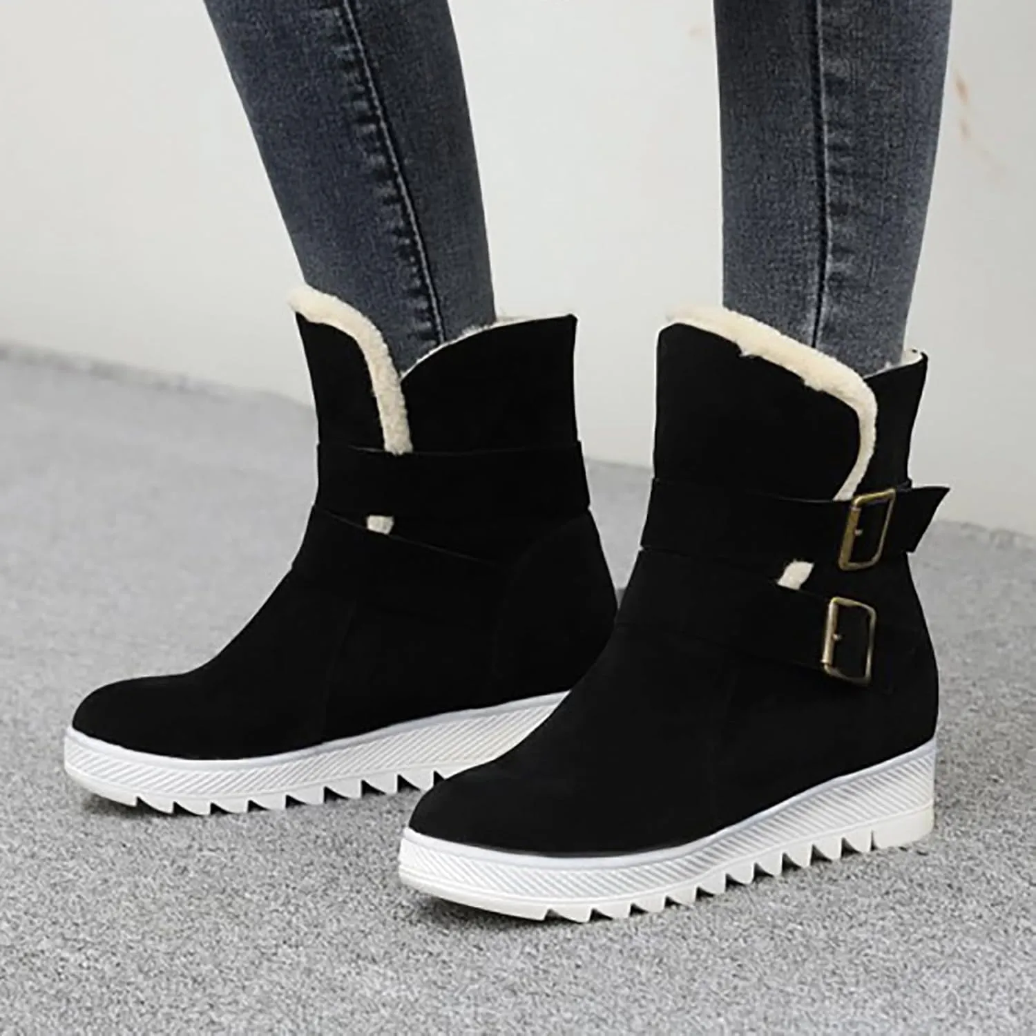 Women's Snow Boots Platform Suede Buckle Strap Anti-slip Winter Boots Classic Fuzzy Fur Booties Cold Weather Lace Up Ankle Boots Ladies Walking Hiking Booties