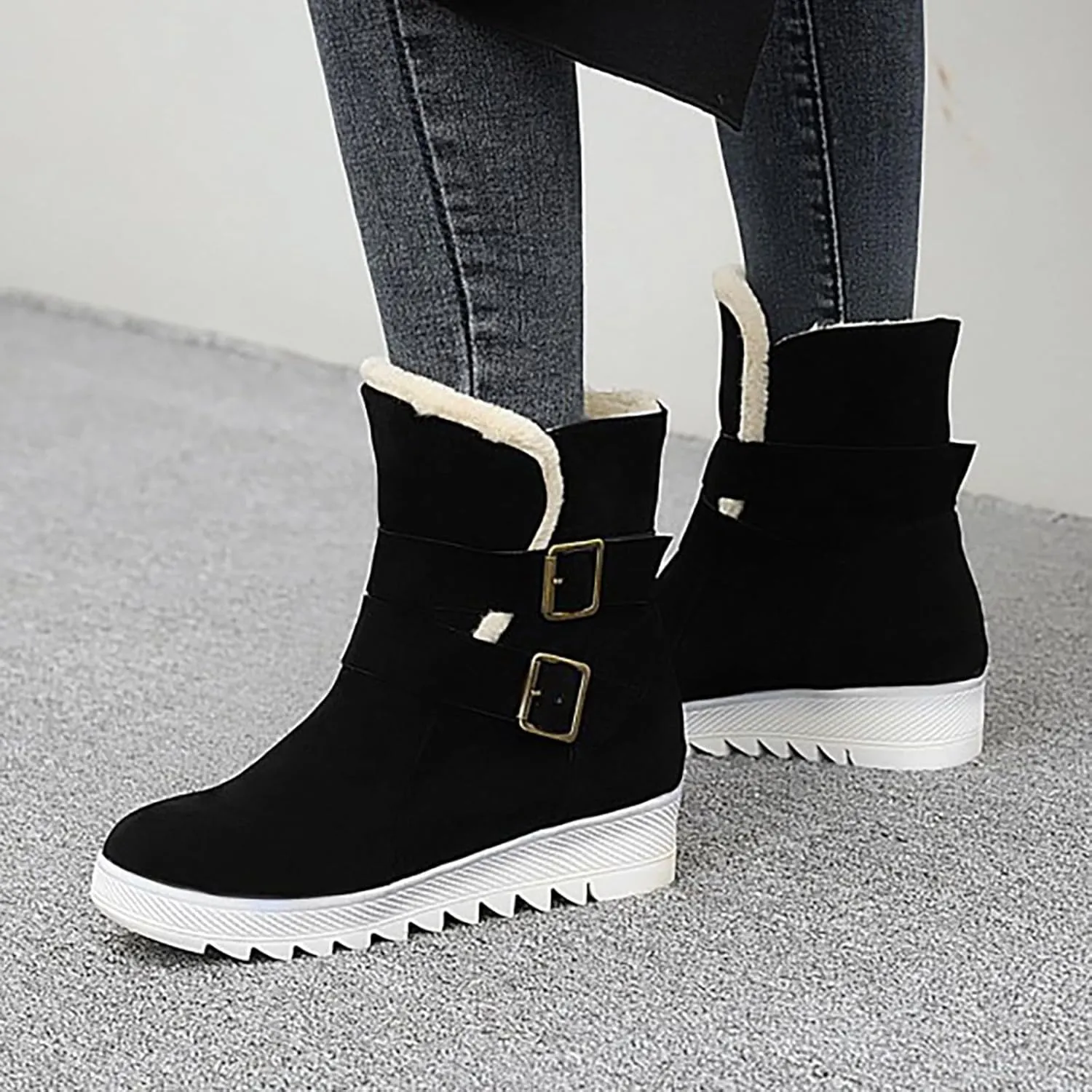 Women's Snow Boots Platform Suede Buckle Strap Anti-slip Winter Boots Classic Fuzzy Fur Booties Cold Weather Lace Up Ankle Boots Ladies Walking Hiking Booties