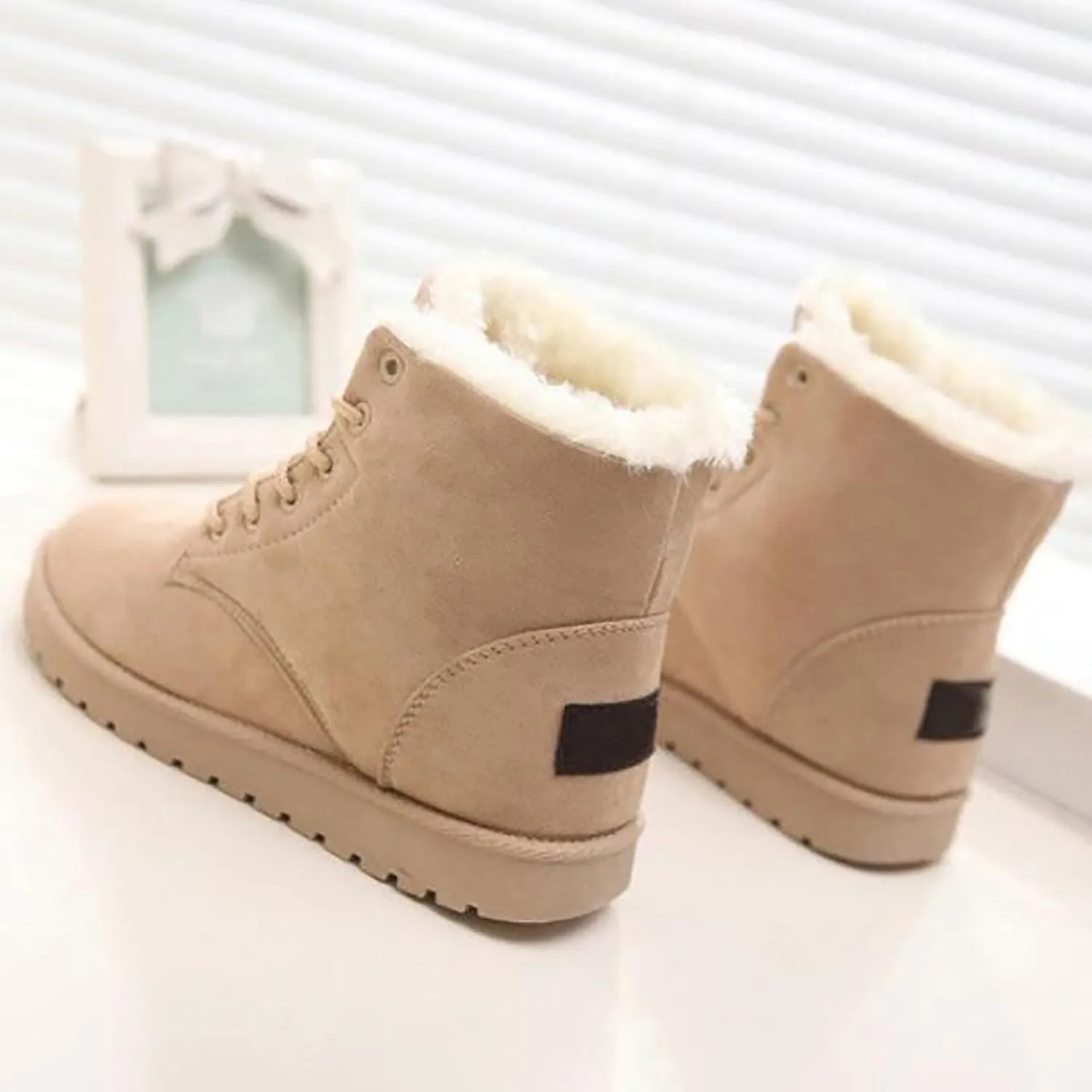 Womens Winter Snow Boots Warm Fur Lined Ankle Boots Classic Fashion Suede Lace Up Booties Casual Anti-Slip Outdoor Comfortable Booties Shoes for Women