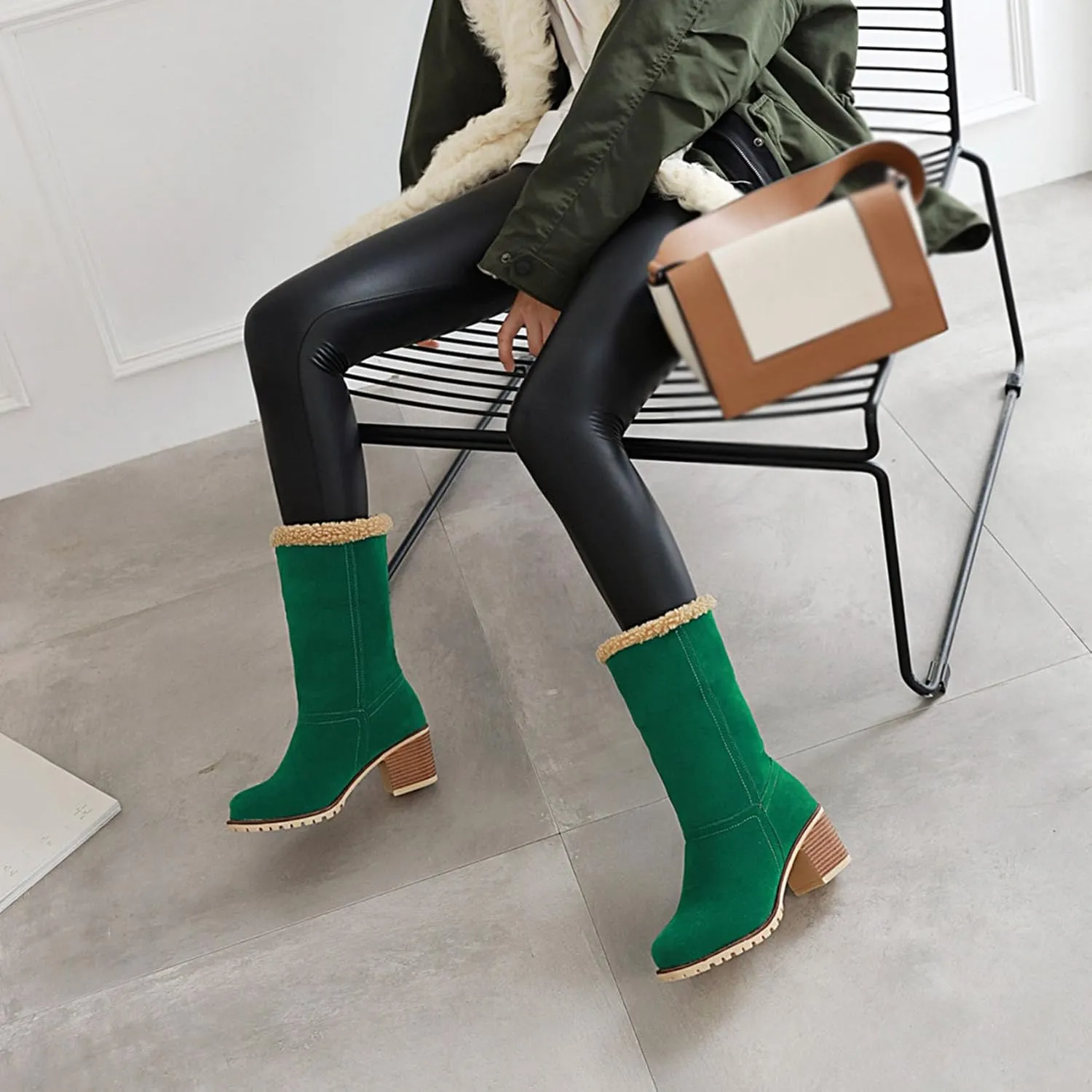 Women's Winter Warm Snow Boots Fold Over Fur Ankle Boots Chunky Block Heels Mid-Calf Boots Platform Furry Short Boots