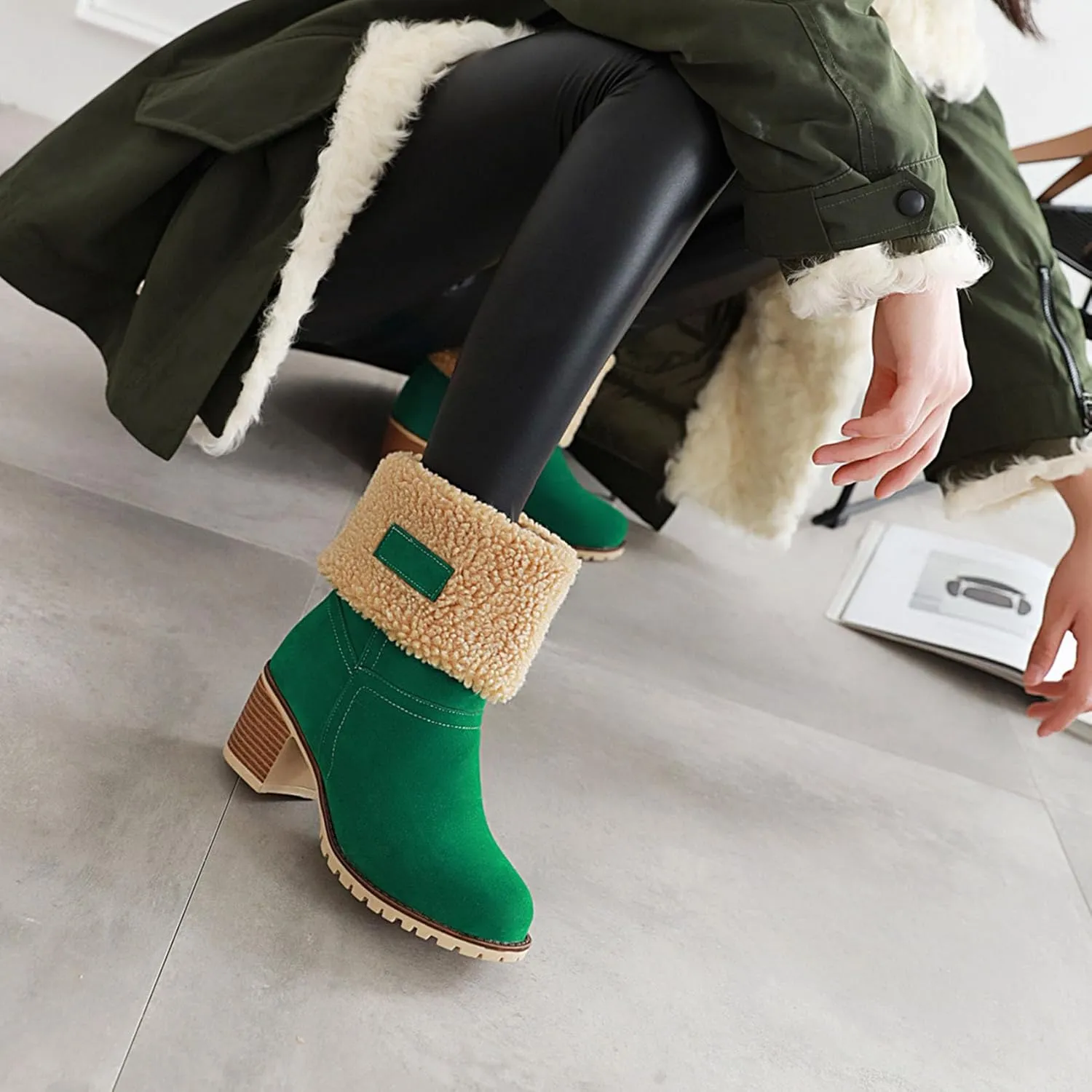 Women's Winter Warm Snow Boots Fold Over Fur Ankle Boots Chunky Block Heels Mid-Calf Boots Platform Furry Short Boots