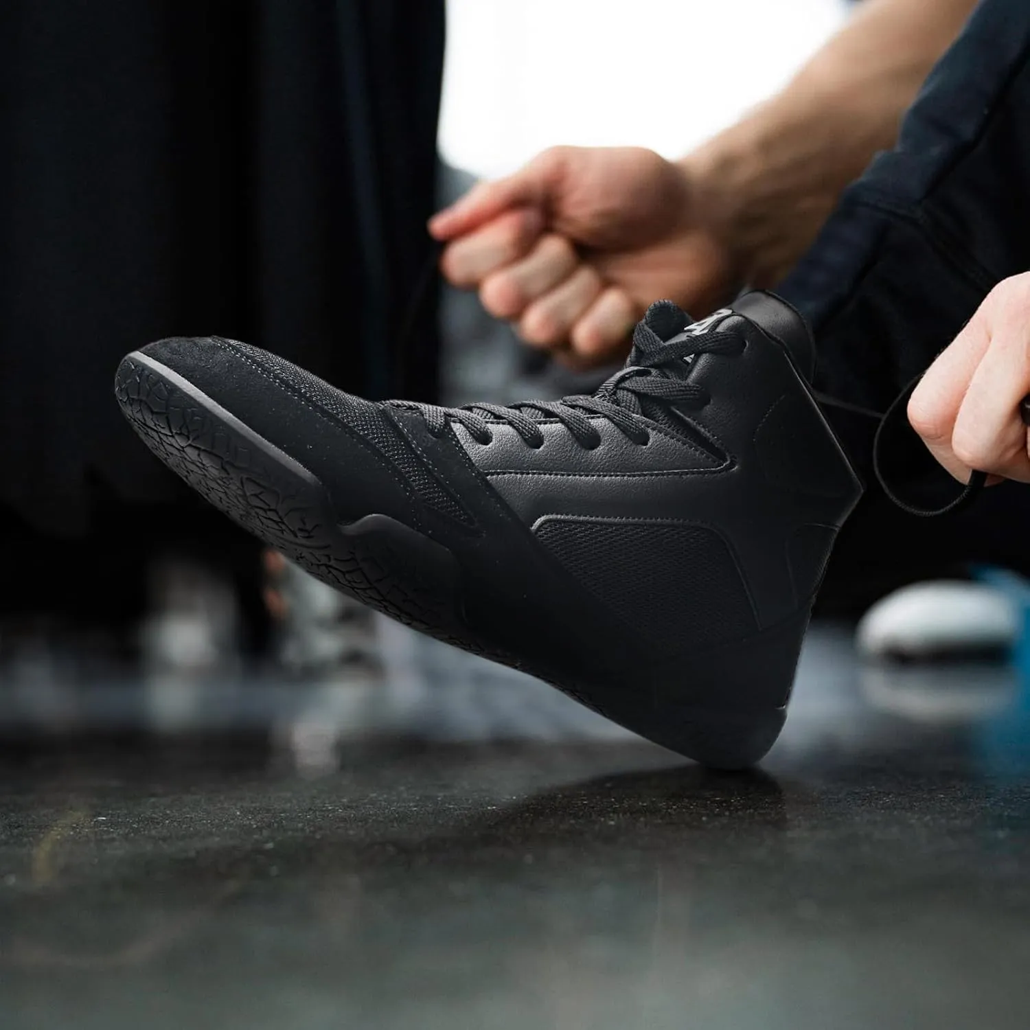 ZVC Wrestling Shoes Men Boxing Shoes for Fighting Shoes Powerlifting Bodybuilding Boots Footwear